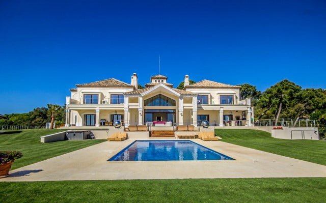 Why Buy a Luxury Villa in the Costa del Sol?